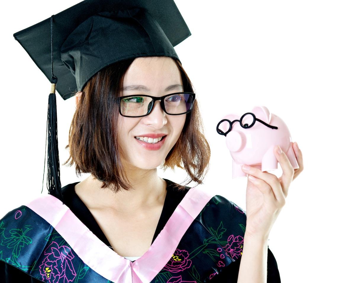 Smart Post-Graduation Financial Plans Will Pay Off