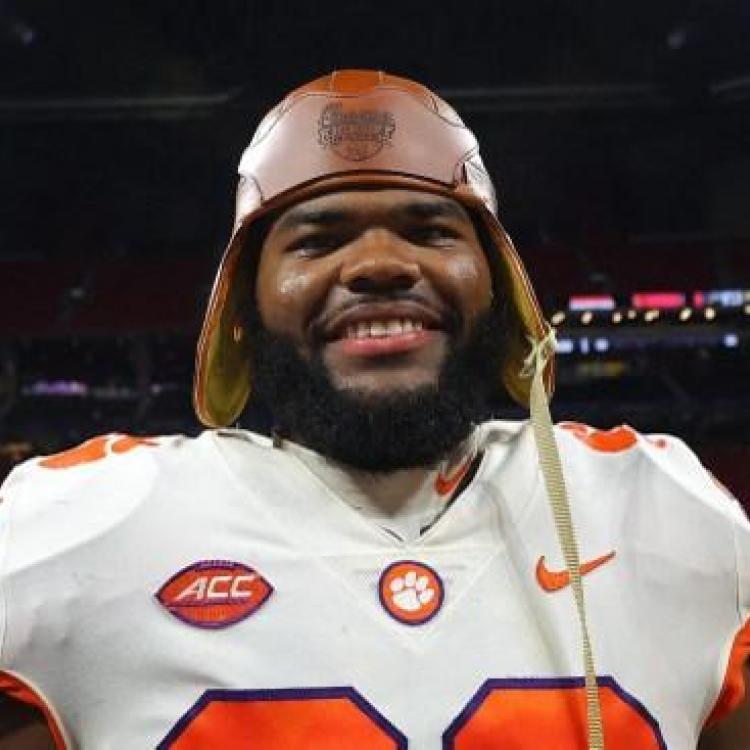 Leather Helmets? Round Footballs? This is How NFL Equipment Has Evolved Over the Years